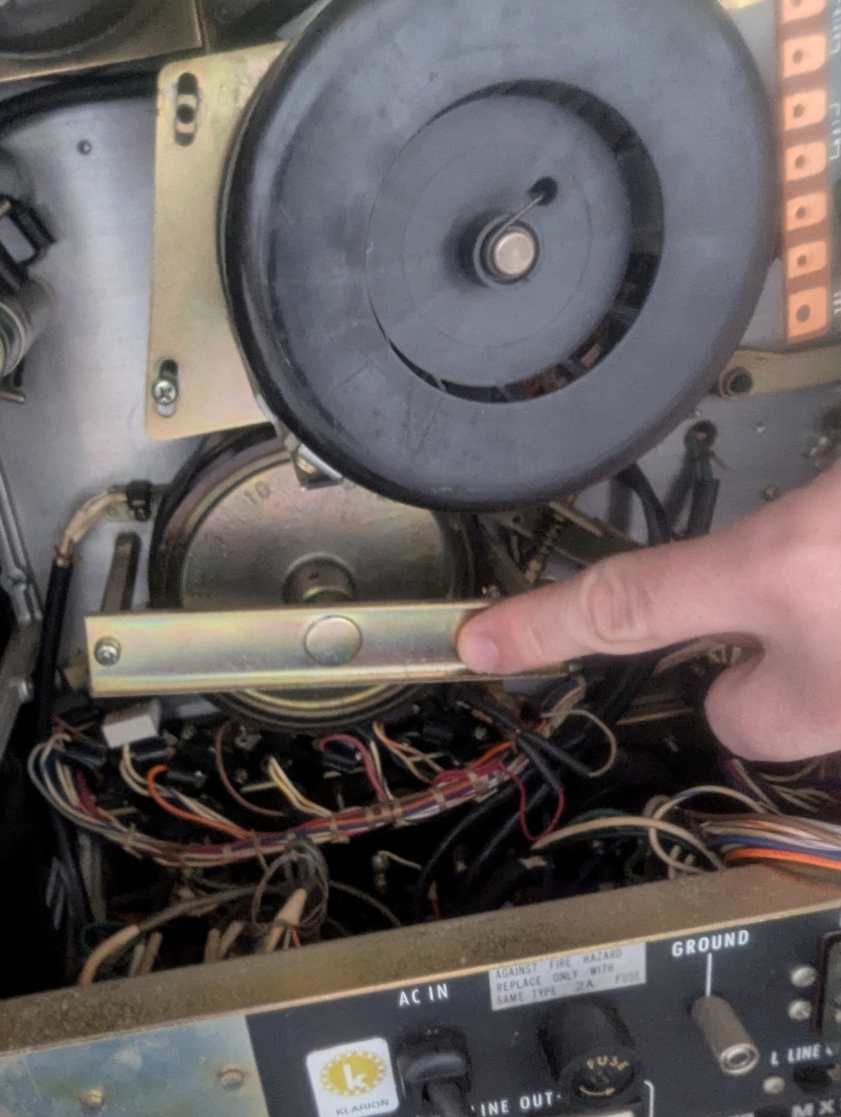 Belt-driven capstan flywheel — rules out every direct-drive generation.